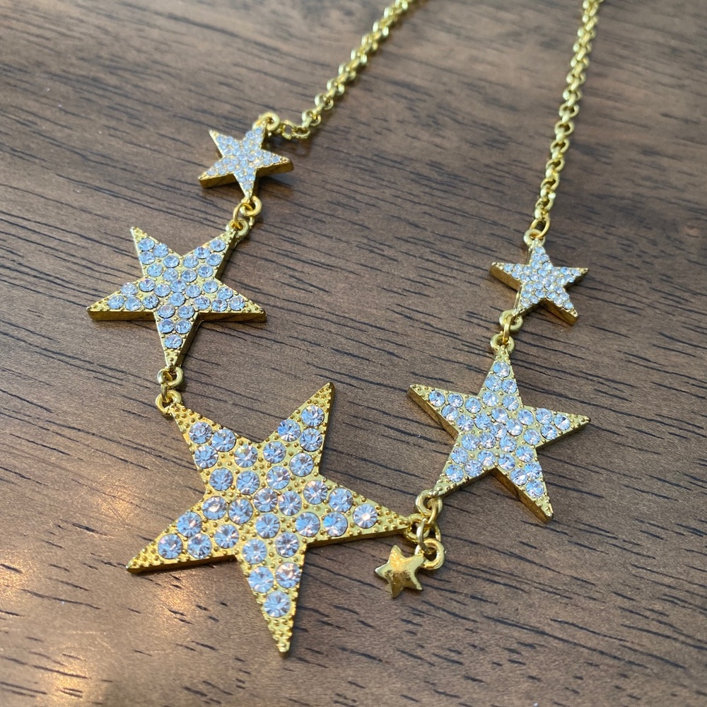 Brand new - stars necklace